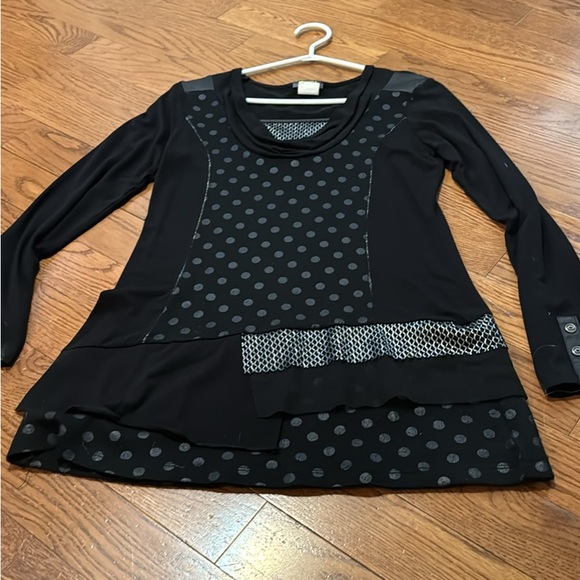 Dolcezza Black Polka Dot Long Sleeve Top - Picture 1 of 4